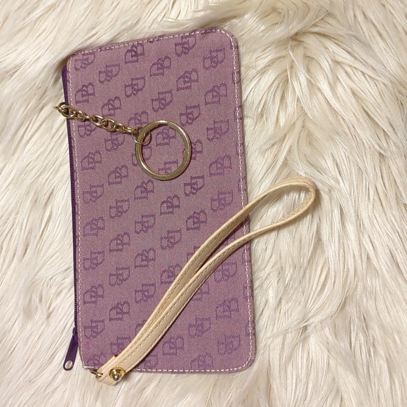Vintage VTG Dooney & Bourke wristlet - Picture 5 of 6